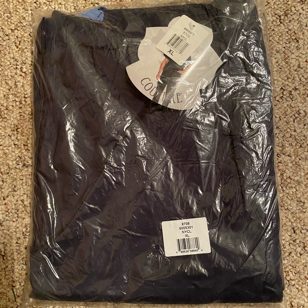 Med Couture men’s size XL navy blue scrub pants, new with tags.
